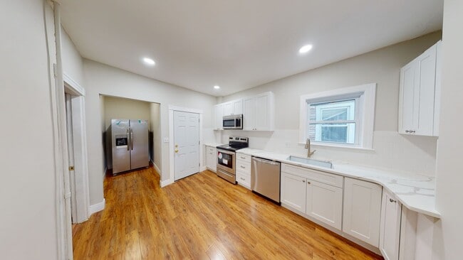 Photo - Winter Hill freshly renovated two bedroom ...