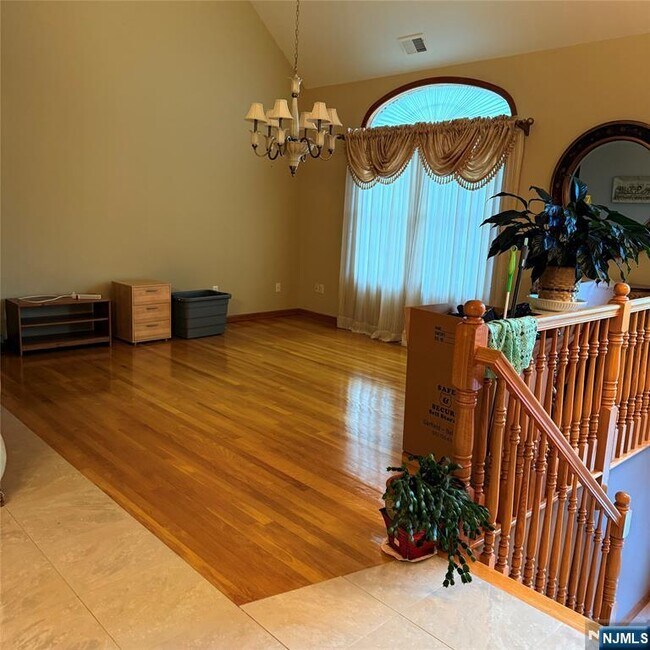 Photo - 424 Page Ave