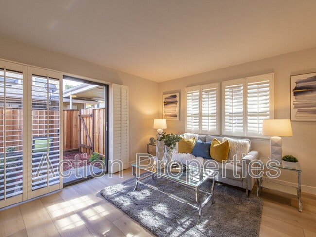 Photo - 578 Vista Ave