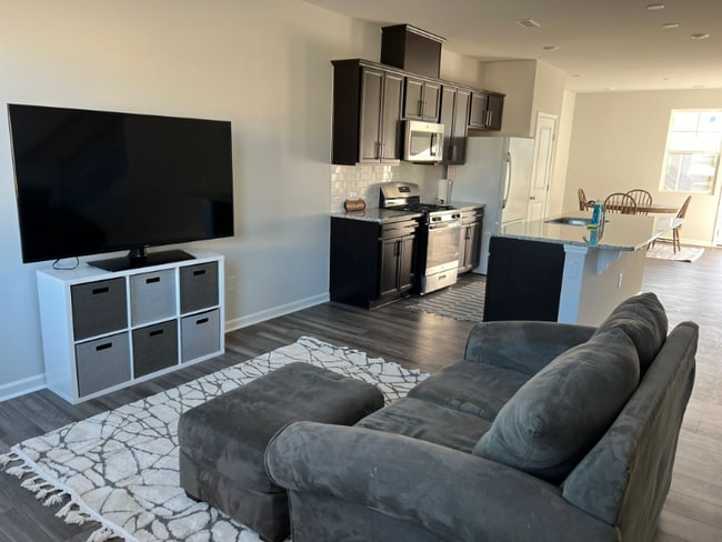 Photo - 149 Summer Violet Ln