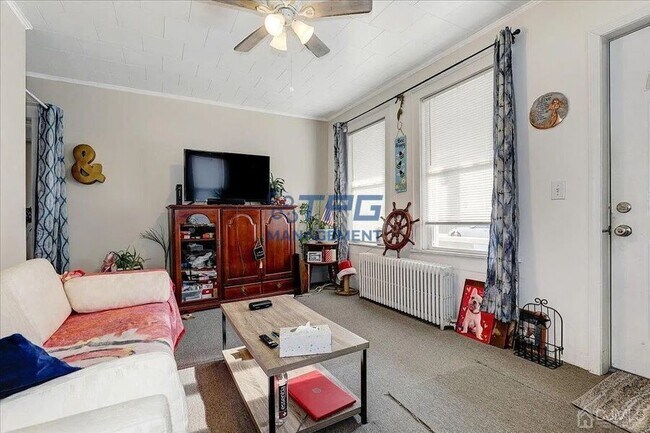 Photo - 243 Cedar St Unidad A