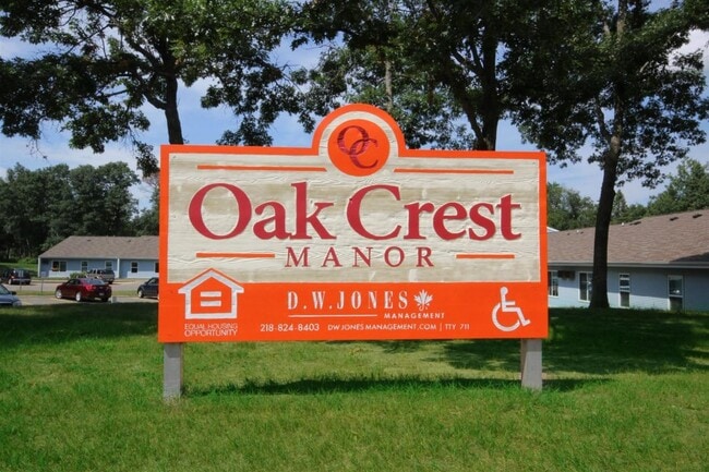 Oakcrest Manor Apartments
