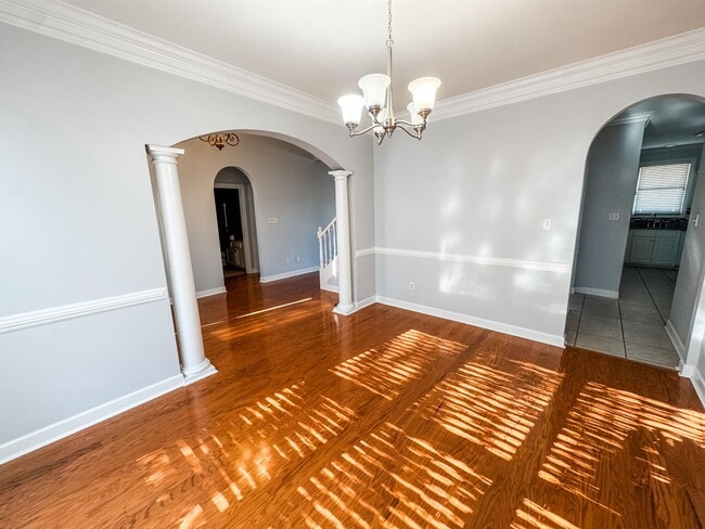 Photo - 472 Hunters Mill Cove