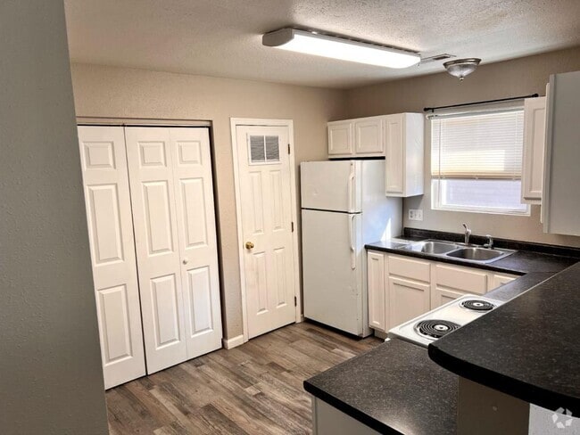 Building Photo - 214 Kronos Dr Rental