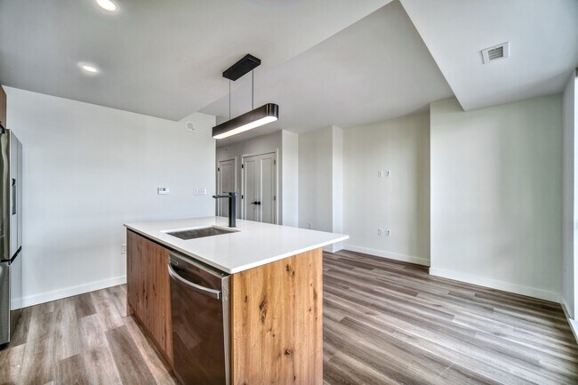 Photo - 5415-5415 Cogswell St Unit 209