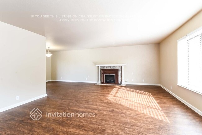 Photo - 15516 44th Ave W