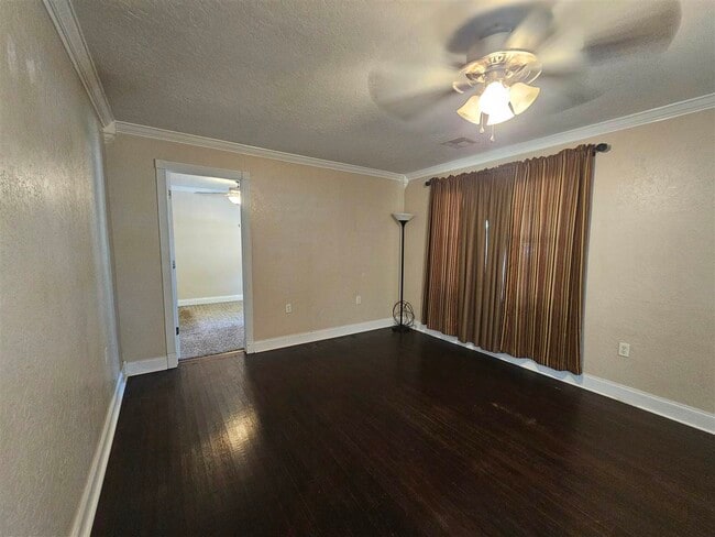 Photo - 1310 NW Maple Ave
