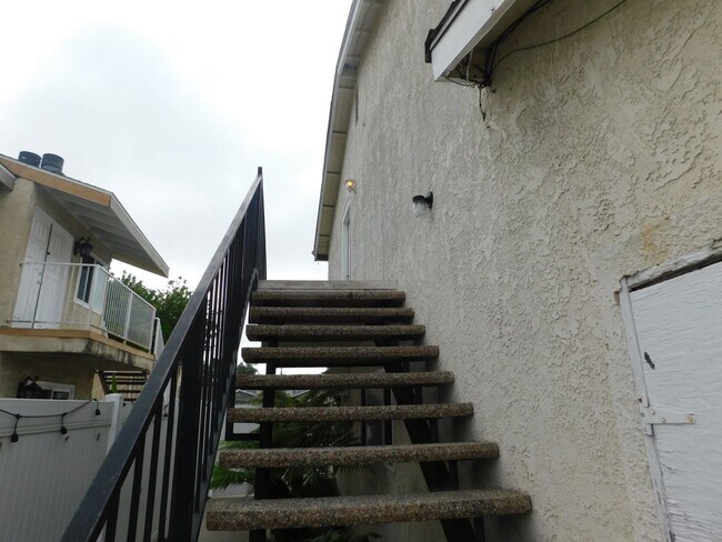 Photo - REA10831-33 Unit 10833