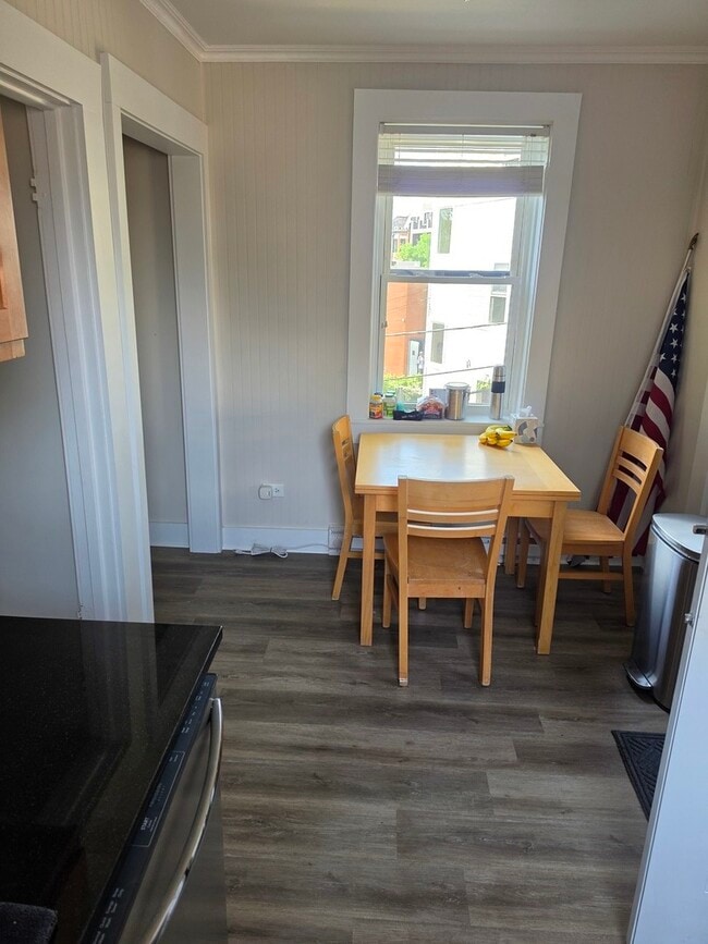 Photo - 4321 N Leavitt St