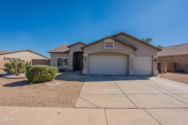Building Photo - 2033 N 110th Ave