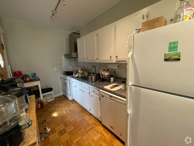 Building Photo - 185 Chestnut Hill Ave Unit 2-bed 1-bath #15 Rental