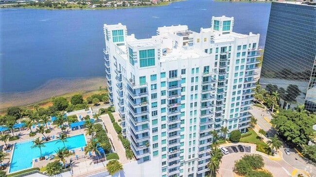 Building Photo - 300 S Australian Ave Unit 601 Rental