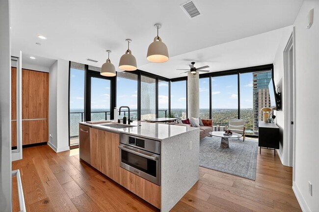 Photo - 84 East Ave Unit 3206
