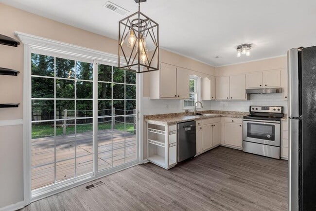 Photo - Adorable Brick Ranch- Piney Green Area