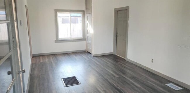 Photo - 1330 Pine St