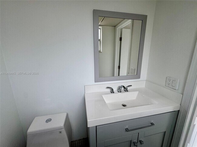 Photo - 15385 S Dixie Hwy Unit 13