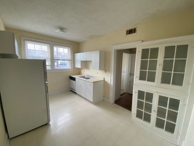 Photo - Vineville Court Apartments