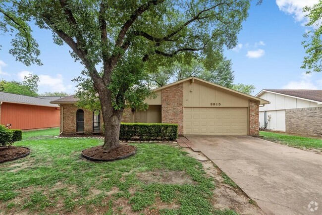 Building Photo - 3915 Lost Oak Dr Rental