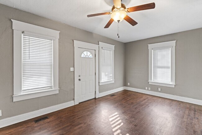 Photo - Charming 2 Bed, 1 Bath Lenexa Home with Modern Amenities!