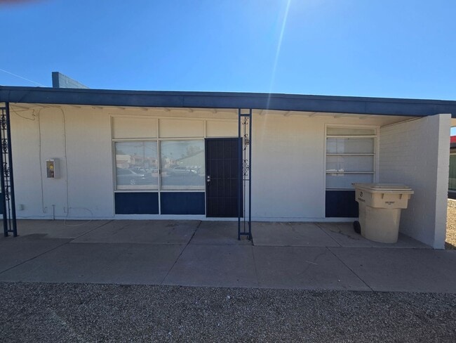 Photo - 2 Bed 1 Bath Spacious Apartment Unidad 2