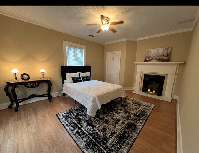 Photo - 103 Walnut St