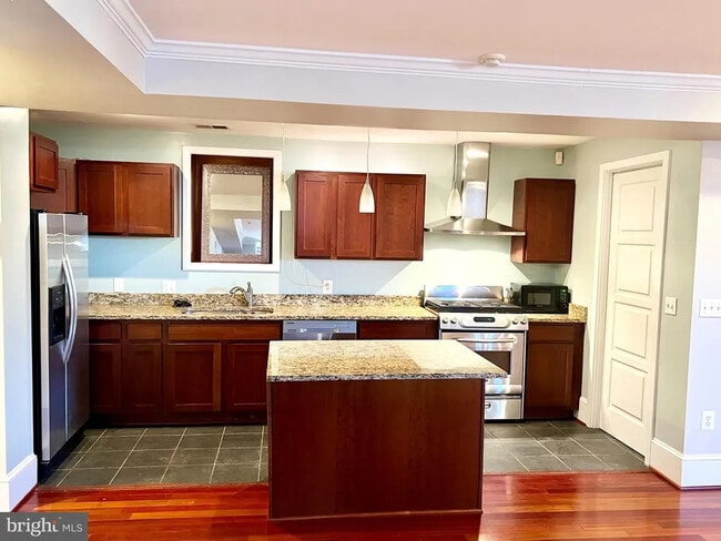 Photo - 1326 Girard St NW Unit G1