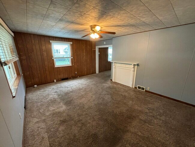 Photo - 1101 7th Ave