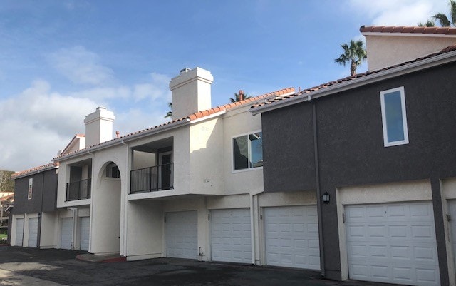 Laguna Gardens Apts.
