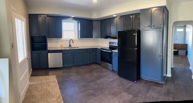 Photo - 300 Wise Ave