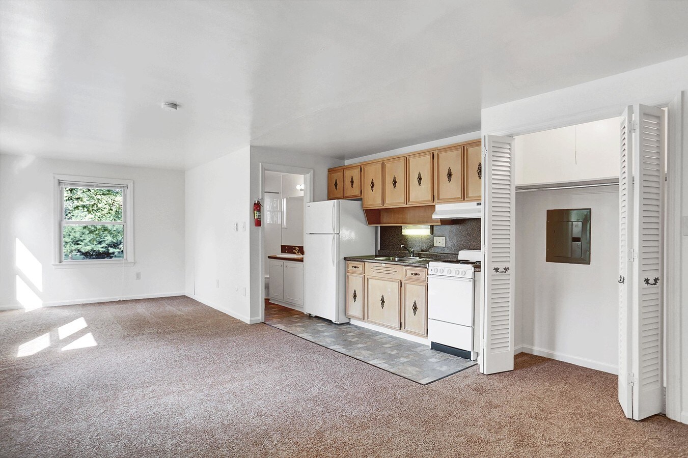 Photo - Wilshire Hills Apartments