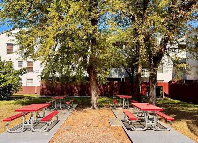 Photo - 1725 W 60th St Unit F216