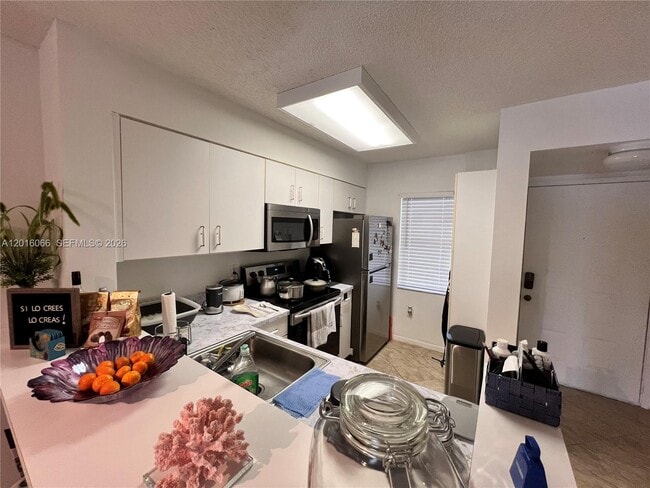 Photo - 2236 N Cypress Bend Dr Unit 207