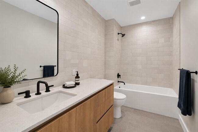Photo - 84 East Ave Unit 3808