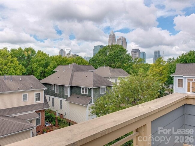 Photo - 927 Garden District Dr