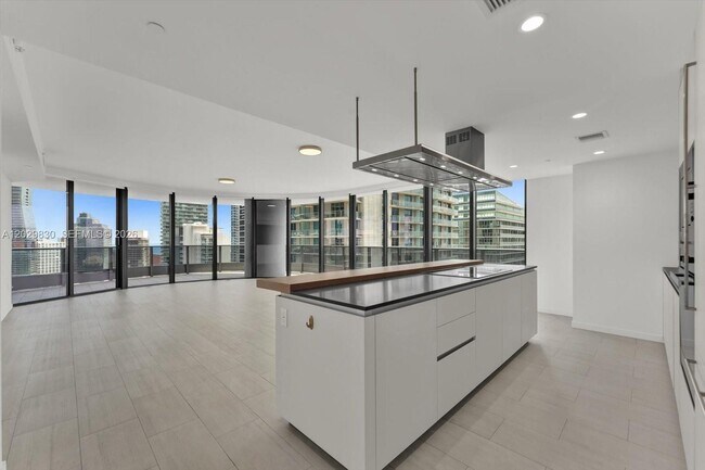 Photo - 1000 Brickell Plaza Unit 3602