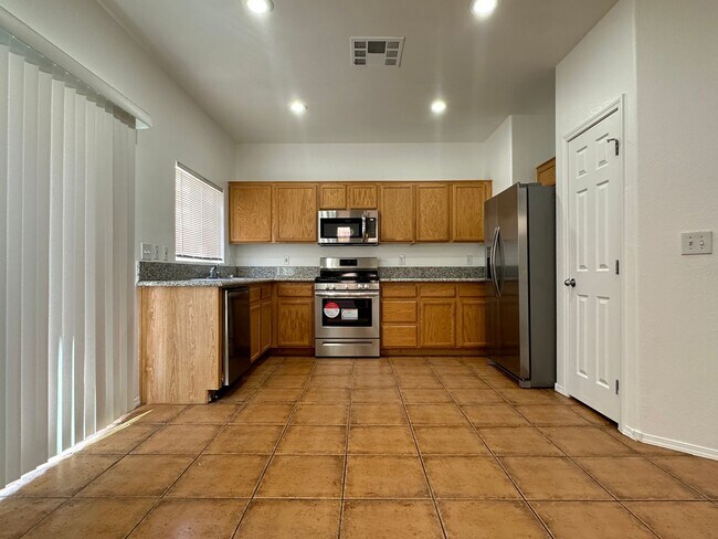 Photo - Single Family Home 3 Beds, 2.5 bath, 1 car garage