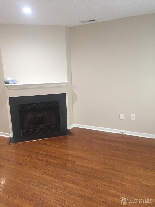 Photo - 94 Tennyson Dr Unit 94