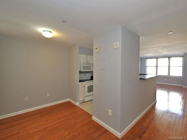 Photo - 300 Mamaroneck Ave Unit 533
