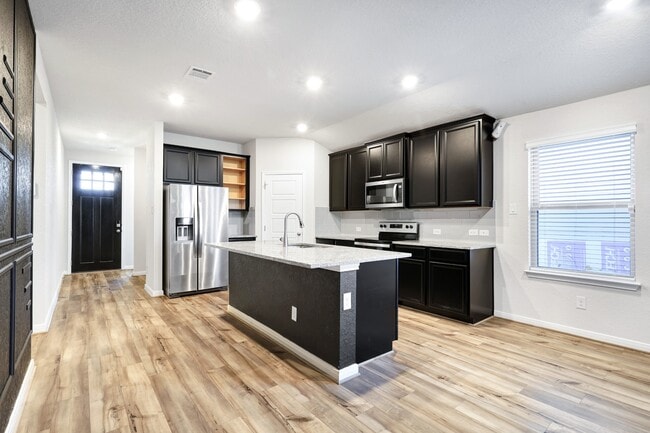 Photo - 3168 Junction Bay