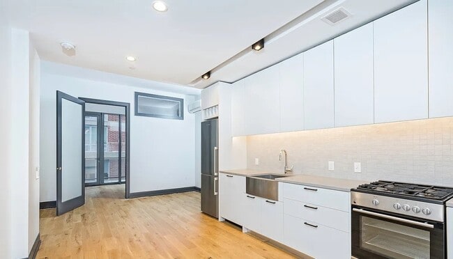 Photo - 42-22 27th St Unit Long Island City