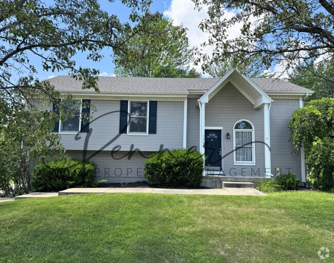 Building Photo - 1530 NE Stonewood Dr Rental
