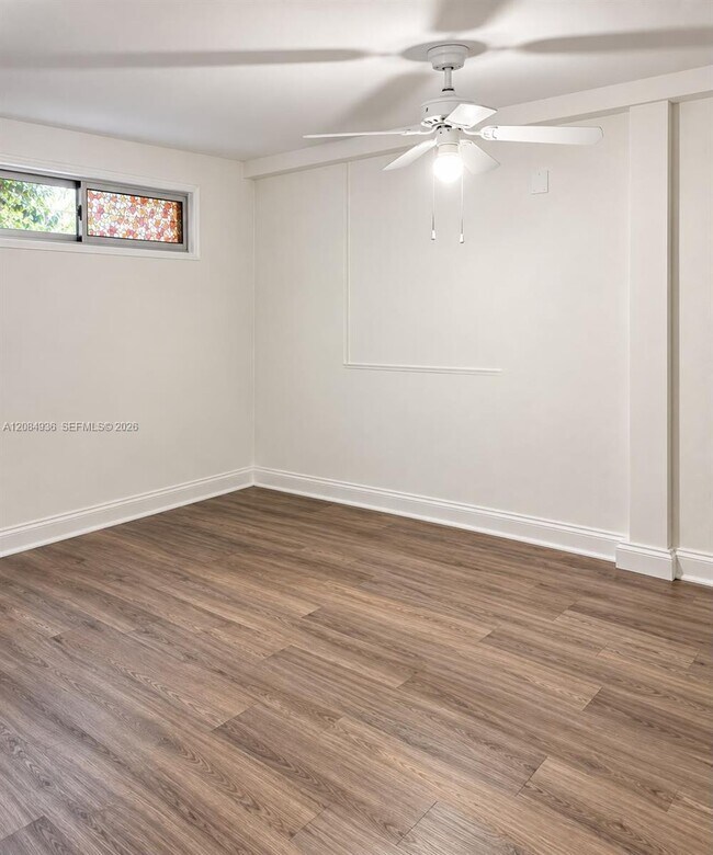 Photo - 4790 SW 65th Ave Unit 4