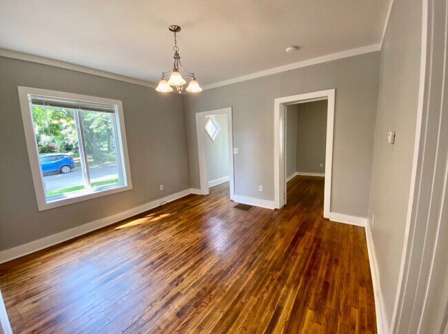 Photo - 800 Clancy Ave NE Unidad 1