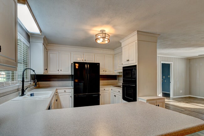 Photo - 1409 Delview Rd