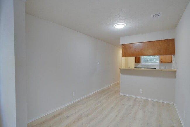 Photo - 1206 Westcott Dr