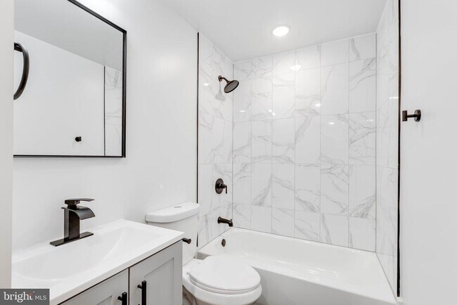 Photo - 2339 N 16th St Unit 2