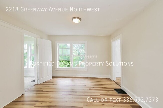Photo - 2218 Greenway Ave NW