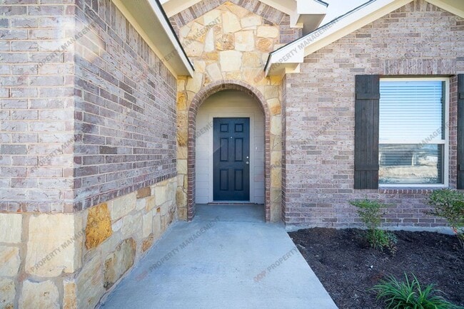 Photo - 7717 Hickman St