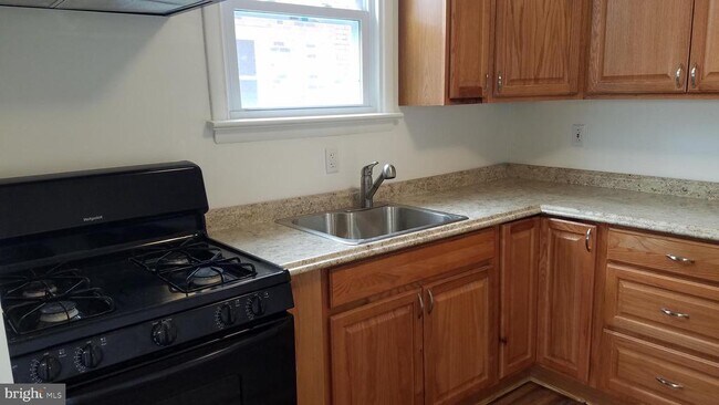 Photo - 805 Selma St Unit 2ND FLOOR