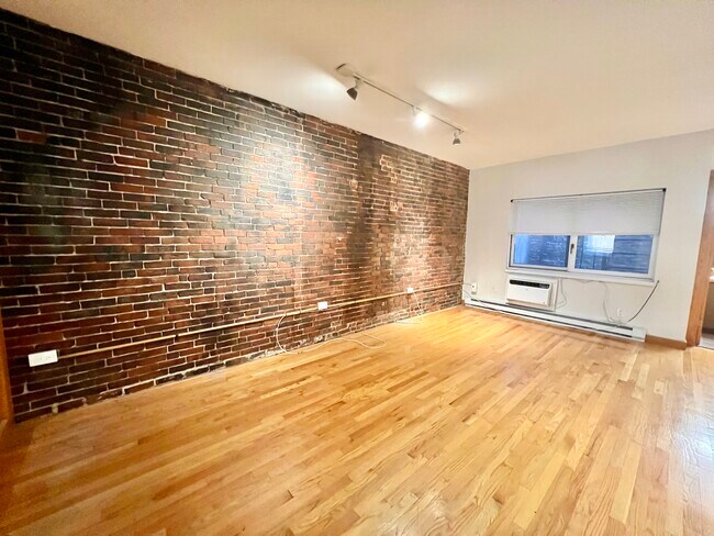 5 Thacher Ct Unit 1